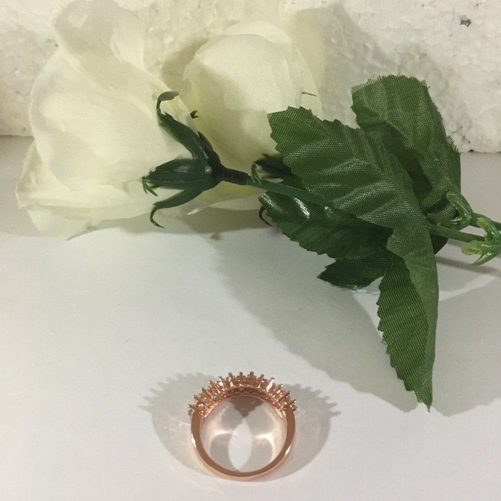 RGP CRYSTAL RING SIZE 7 - Picture 7 of 7